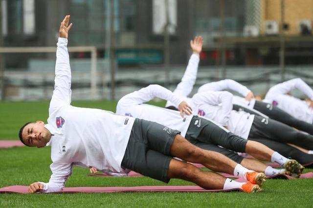 加拿大28官网-重庆当代2020纪录片《反击》上演 吹响2021赛季号角